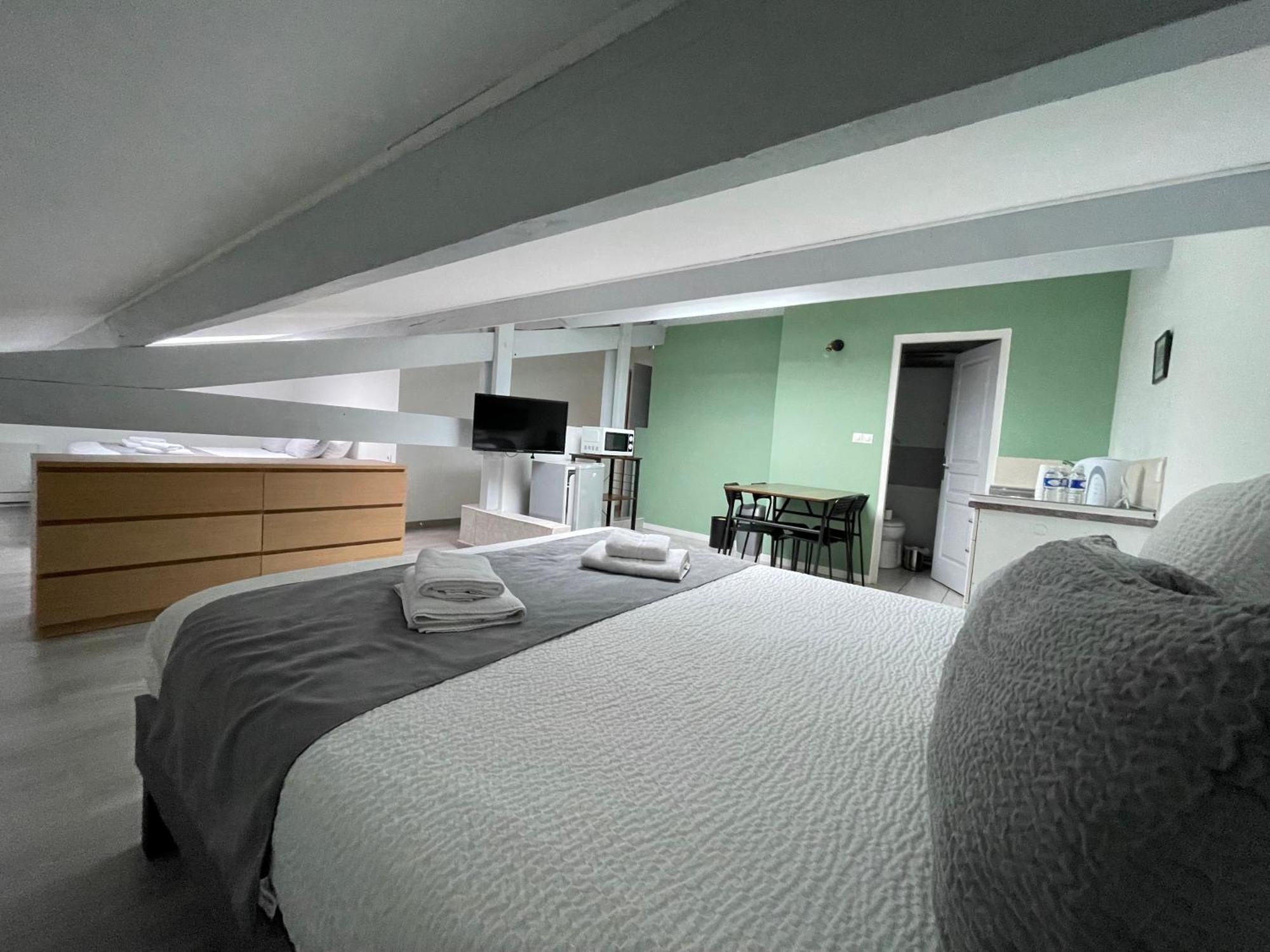 Hotel Paris Madrid Lesperon  Luaran gambar